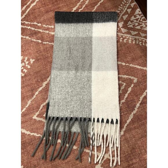 ZARA Oversized Color Block Blushed Plaid Fluffy Fringe Blanket Scarf Gray - Picture 8 of 12